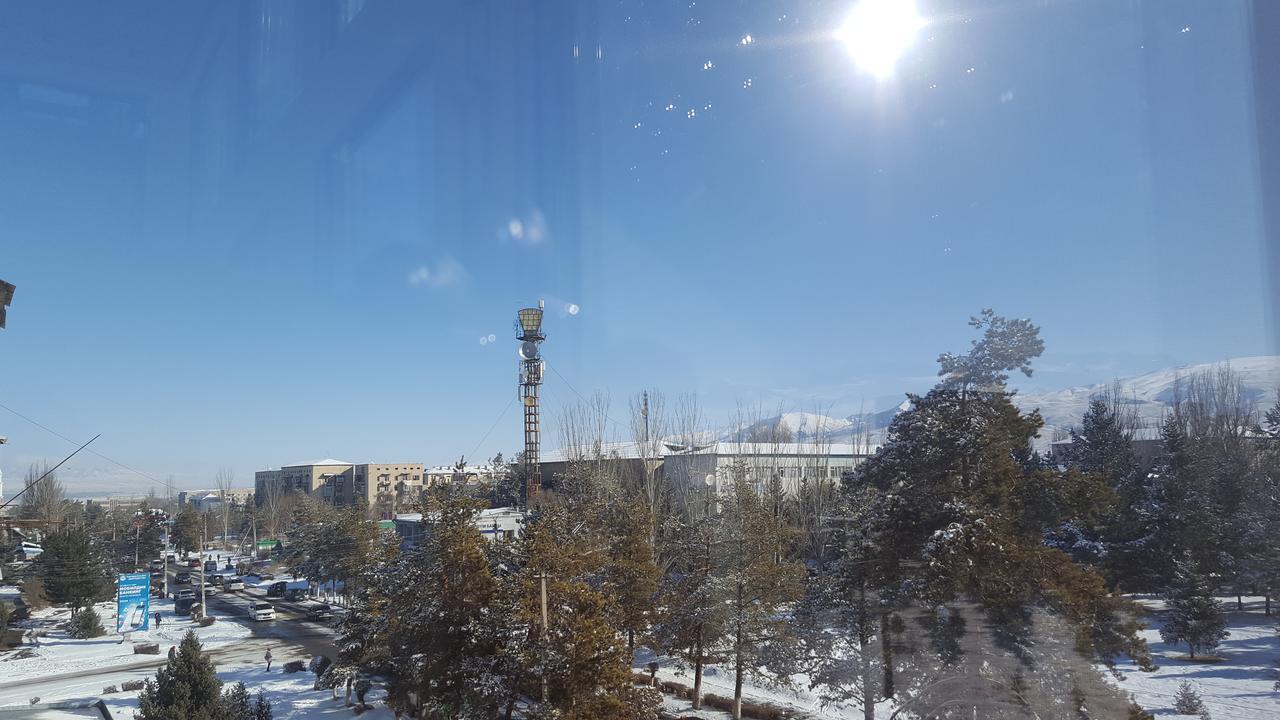 Apartment In The Karakol Heart Exterior photo